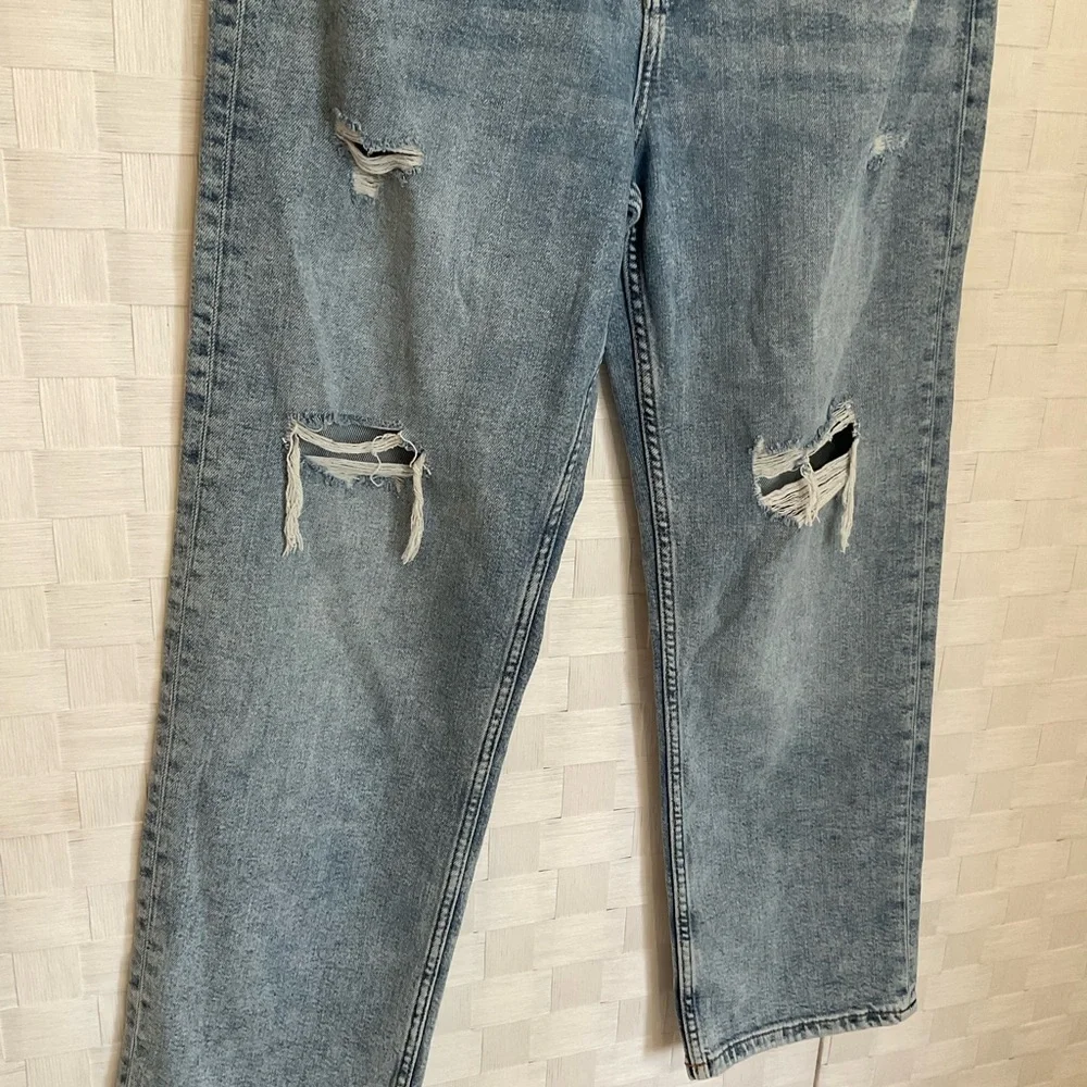 Arizona  Juniors size 9 Distressed Vintage Waist Blue Jeans - Picture 2 of 5